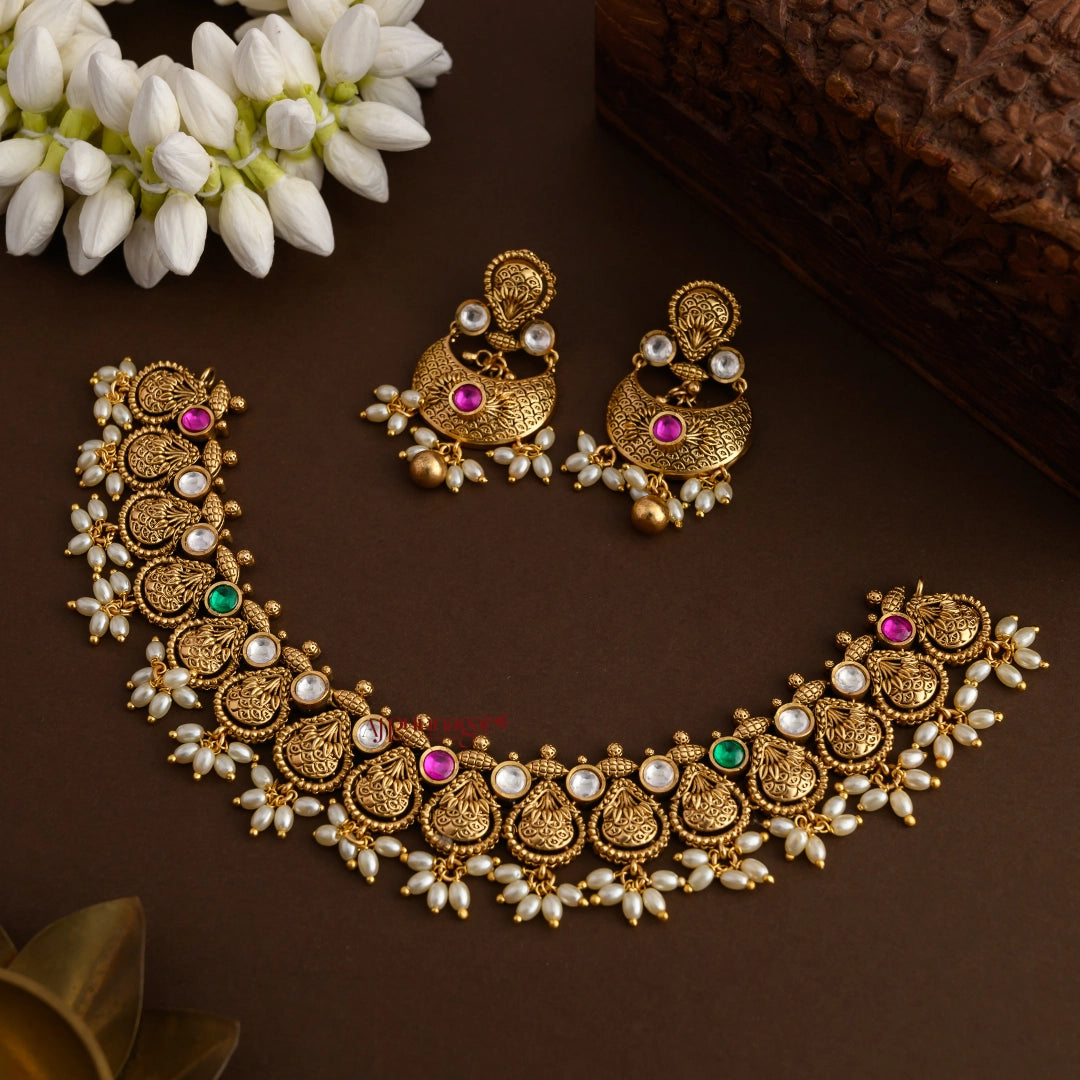 Non Idol Kundan With Rice Pearl Necklace