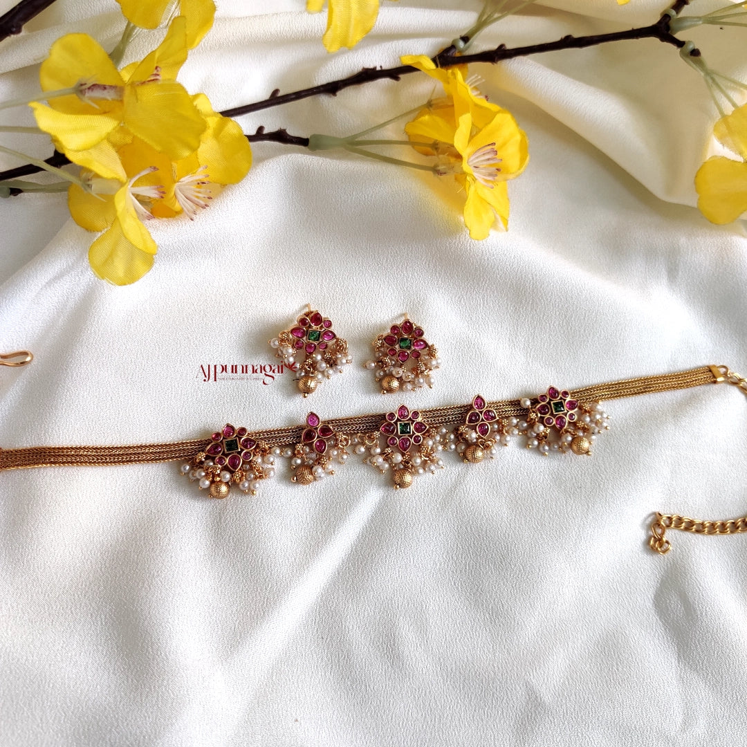 Floral Kemp Matt Necklace
