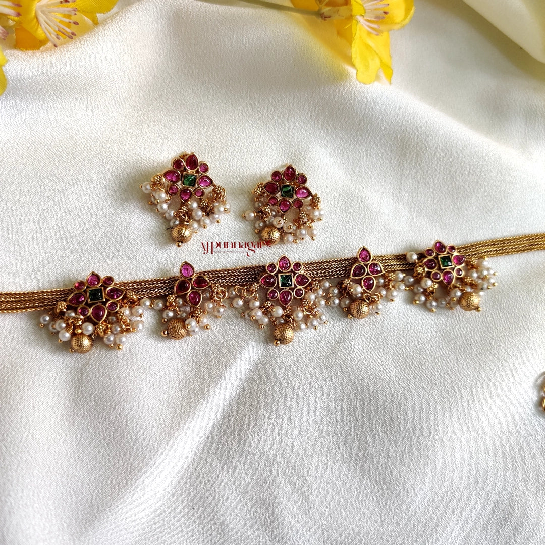Floral Kemp Matt Necklace