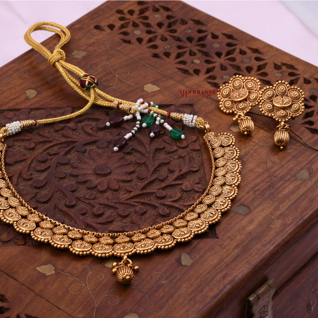 Fashionable Unique Design Non Idol Necklace