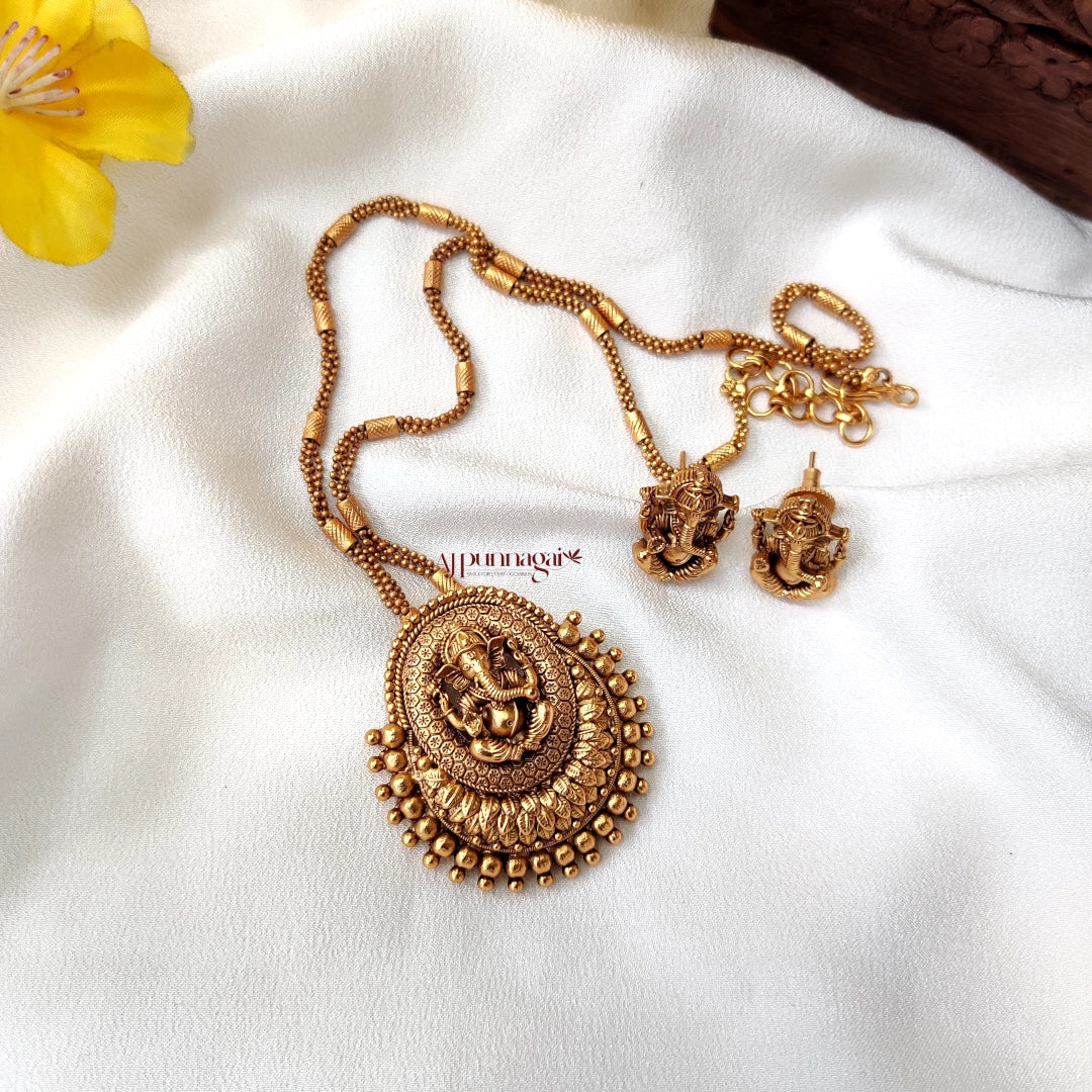 Traditional Presence Ganesha Motif Pendant Chain