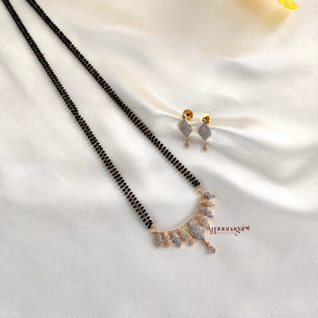 Mesmerizing Leafy shaped Mangalsutra Pendant chain