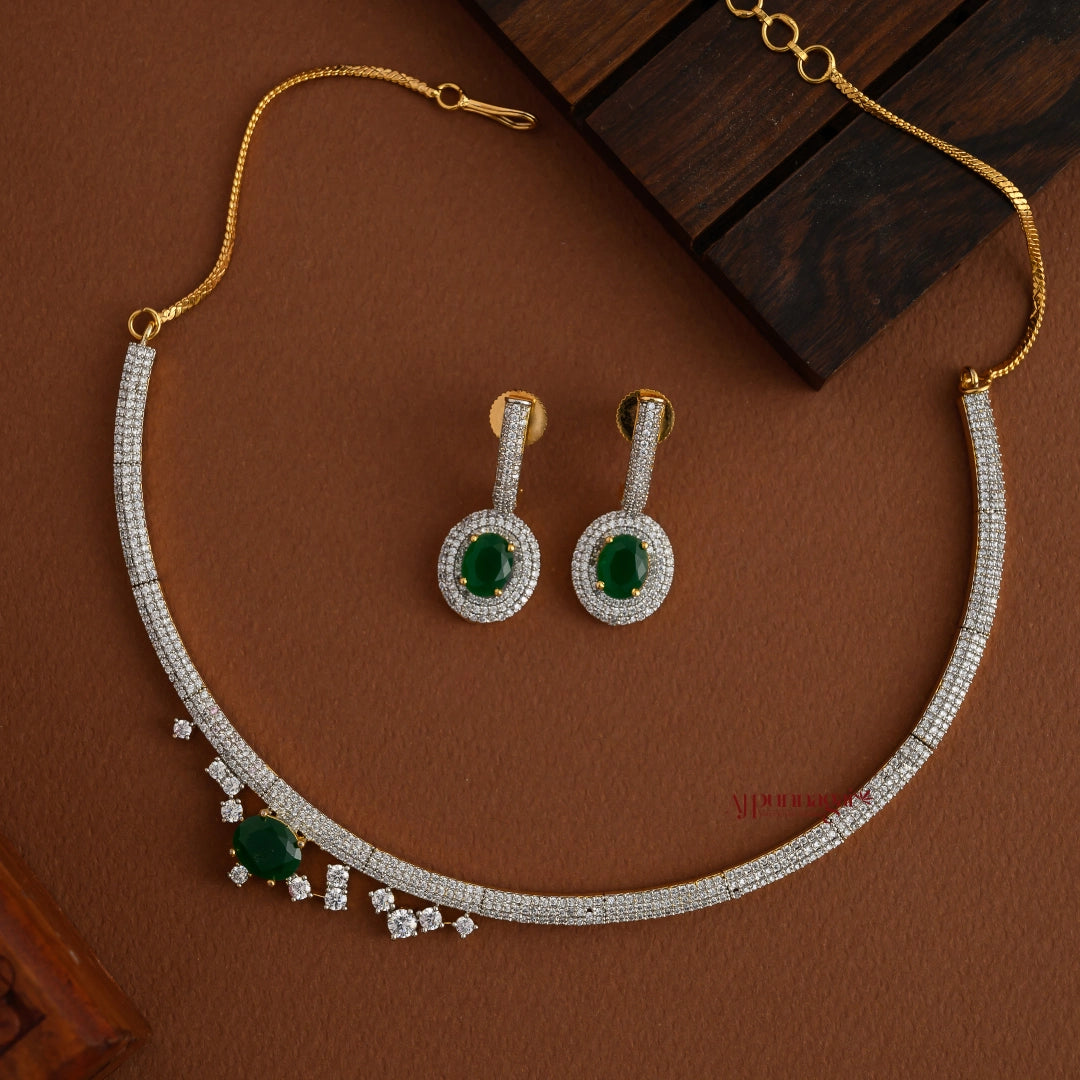 Elegant AD Necklace - Green
