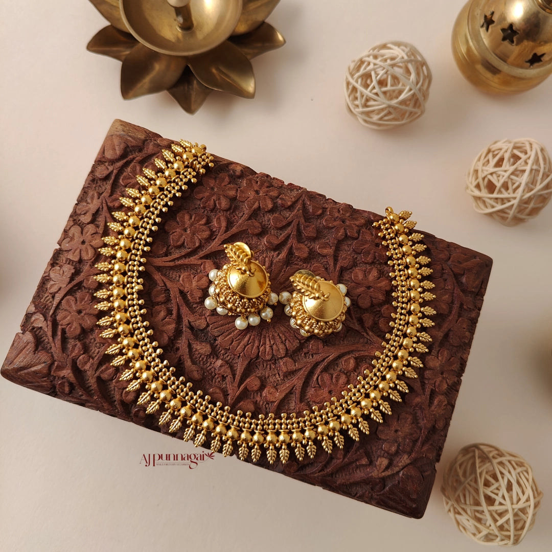 Mesmerizing Gold Look Alike Necklace
