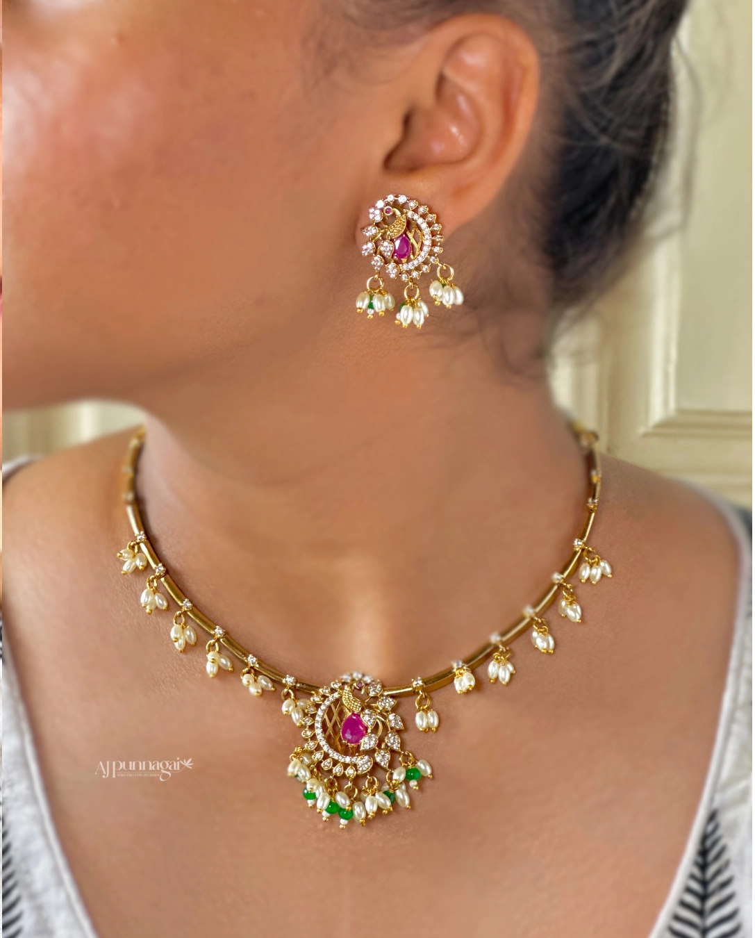 Splendid Peacock Necklace with Rice Pearl