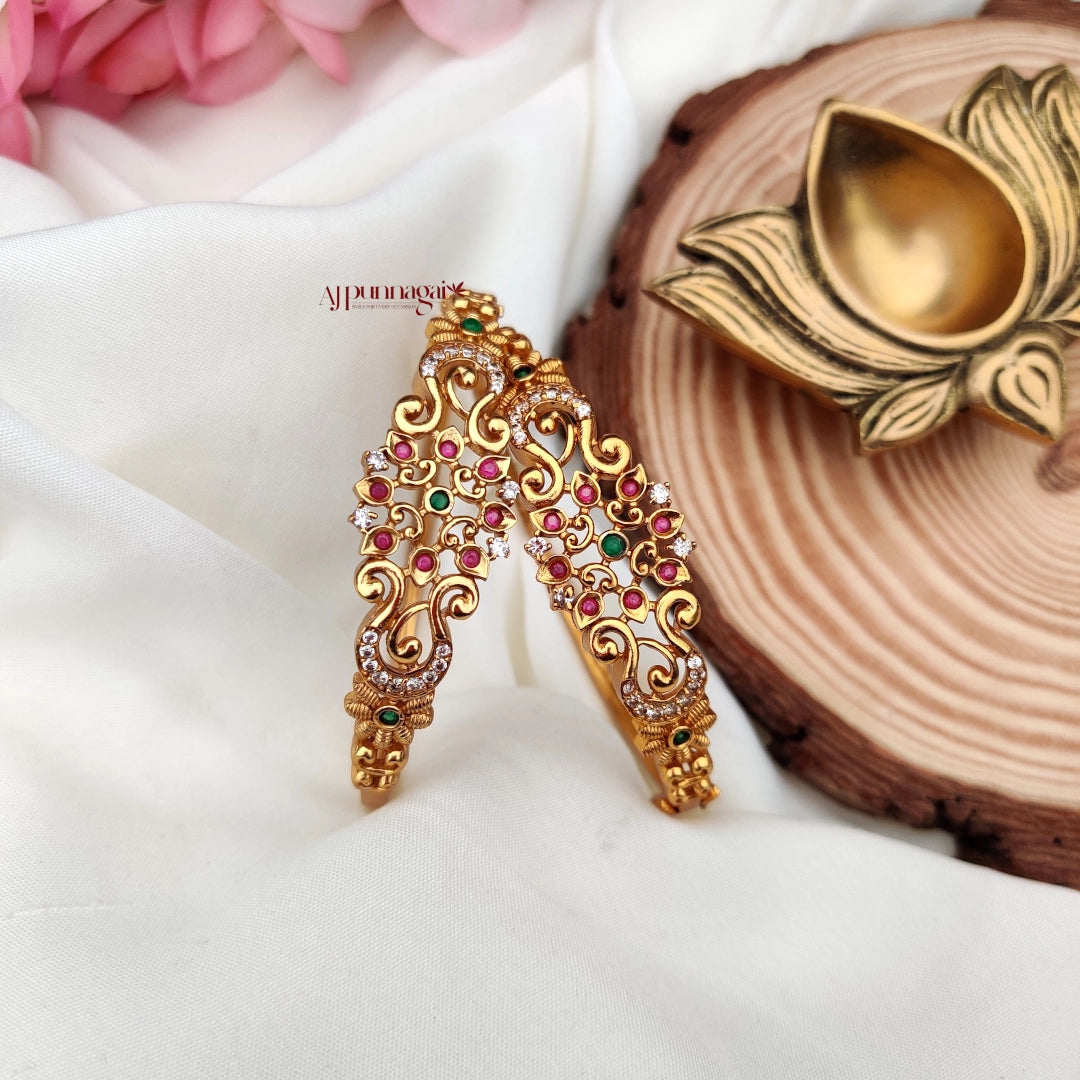 Trendy Bracelet Bangle