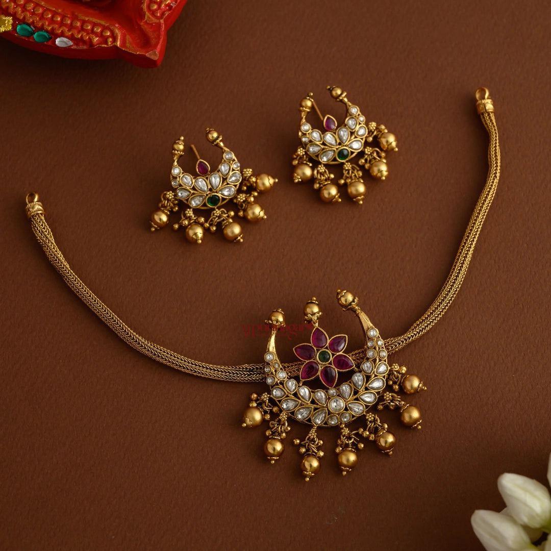 Traditional Moon Shaped Attigai Necklace - White and Ruby