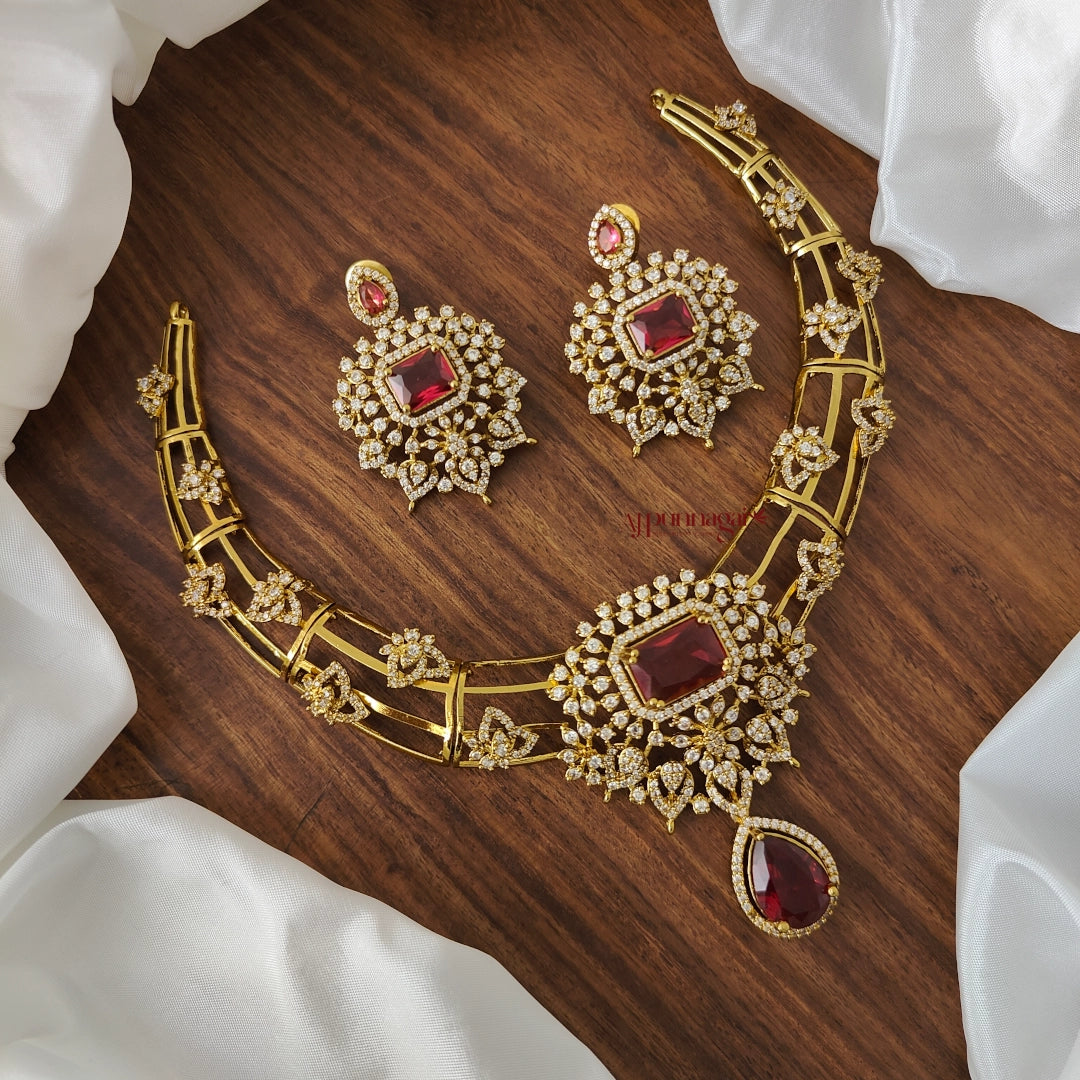 Dazzling Victorian Necklace - Red