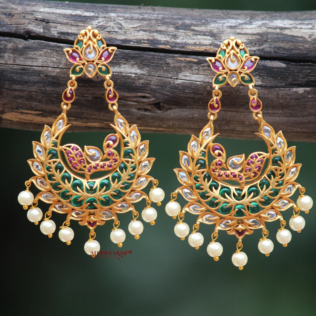 Matte Kemp Hanging Earring