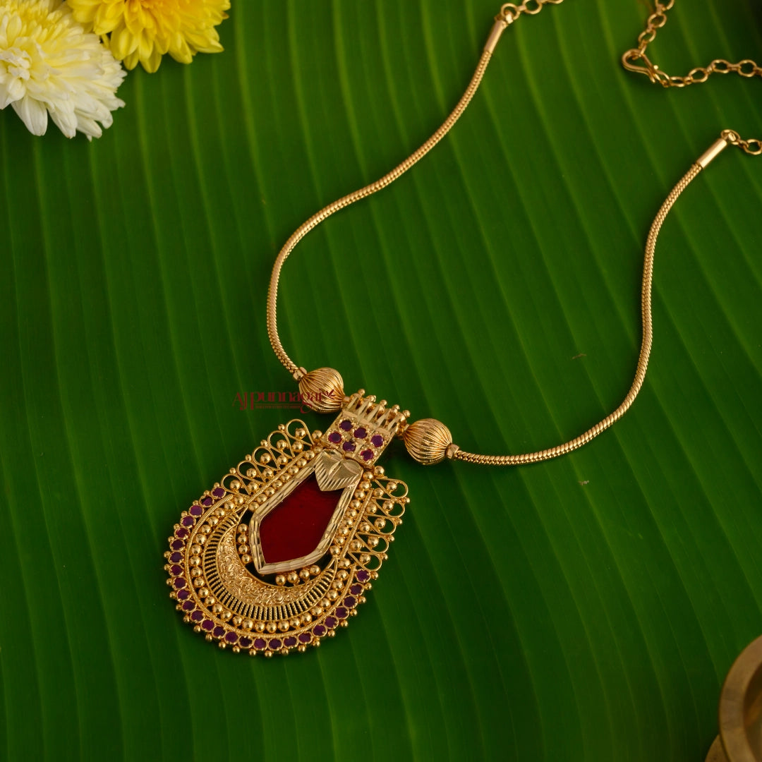 Nagapadam Kerala Style Necklace - Red