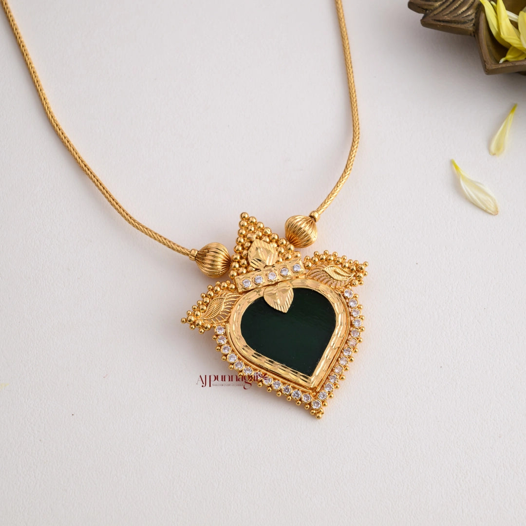 Leaf Green Palakka With White Stone Necklace