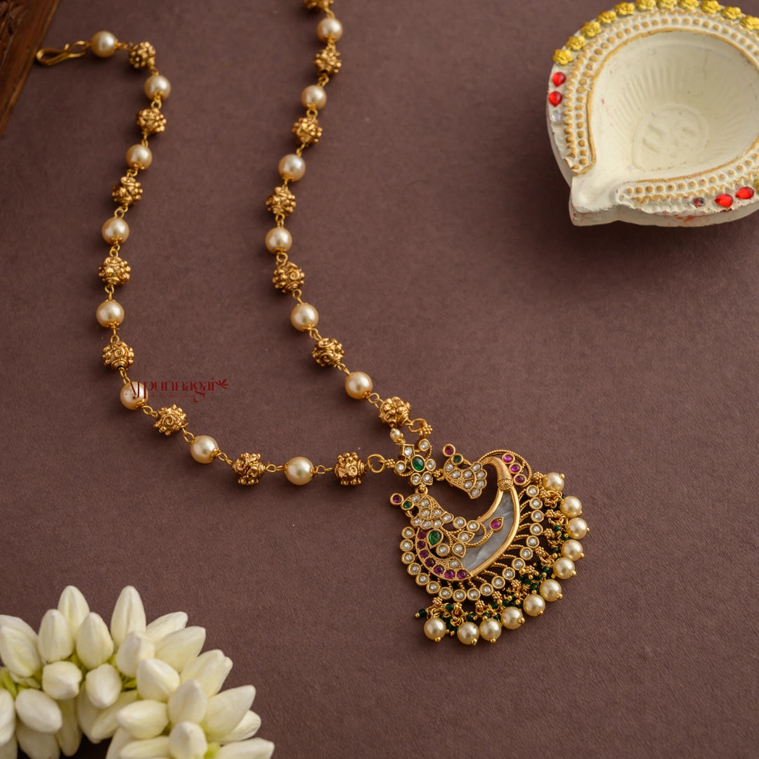 Unqiue Peacock Design Pendant Chain