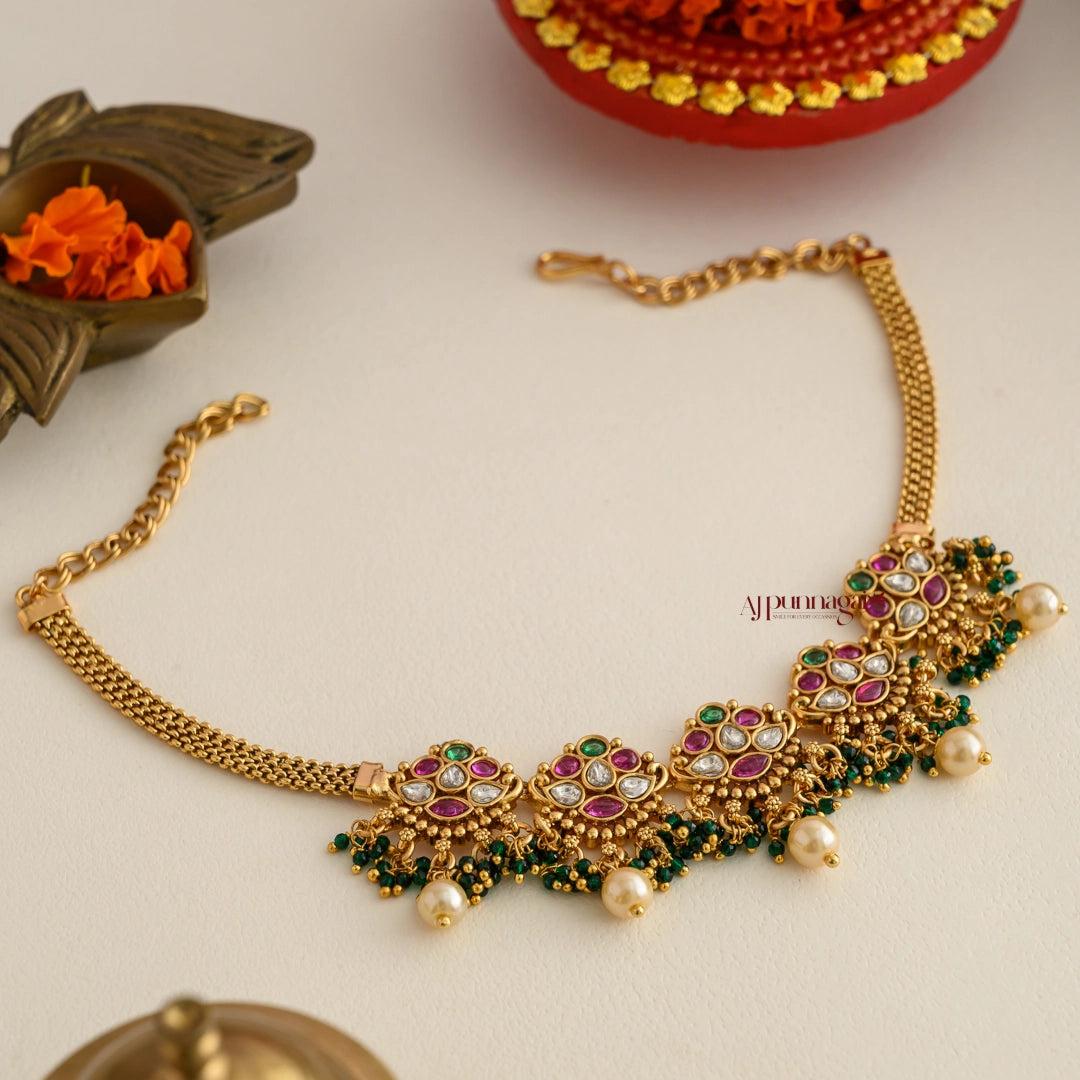 Elegant Kemp Gold Look Alike Necklace