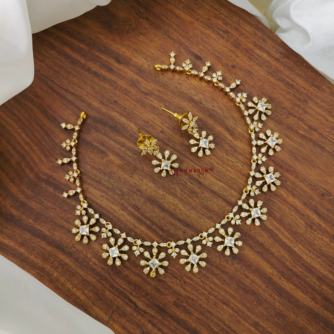 Sparkling Floral AD Necklace