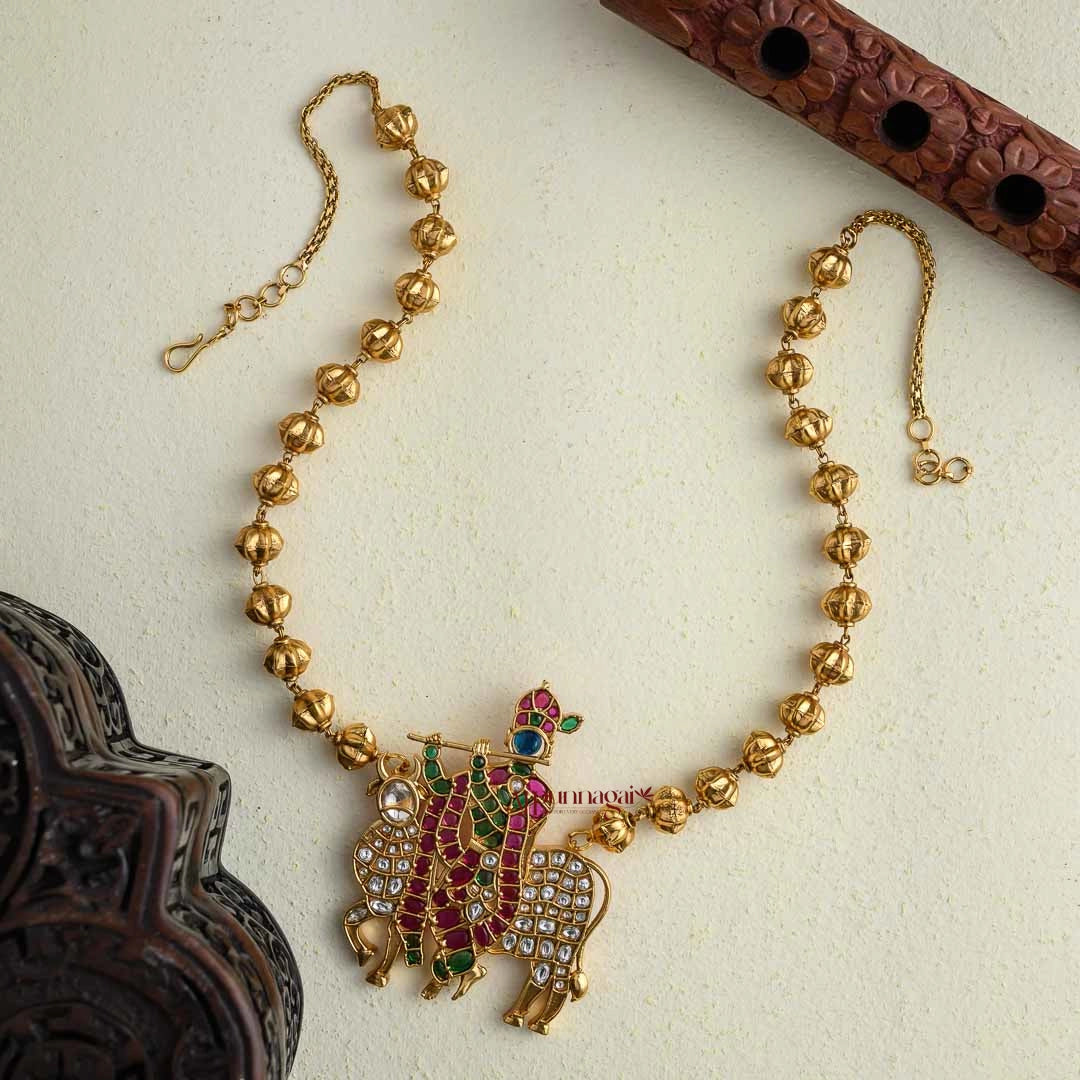 Krishna Pendant With Pumpkin Beaded Chain
