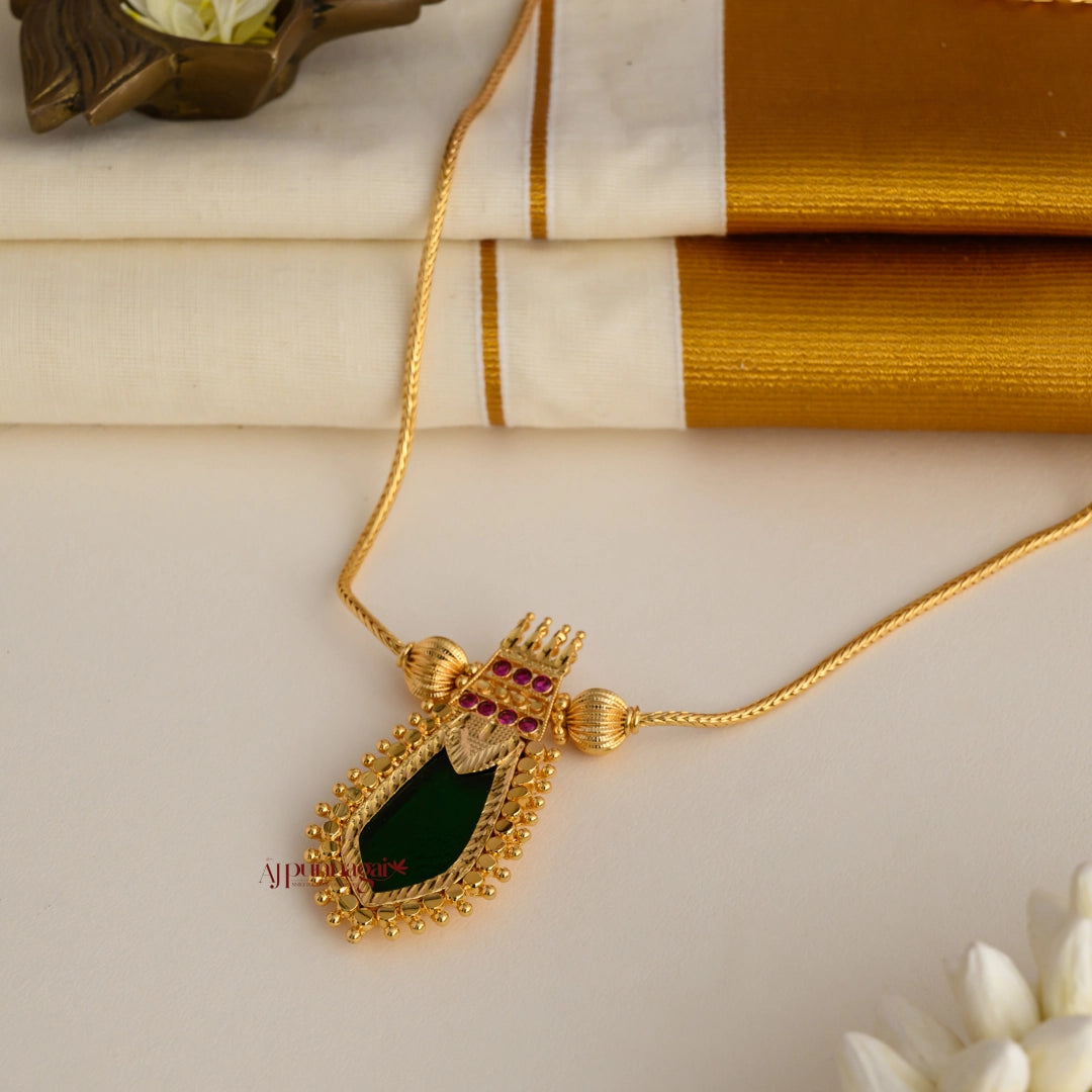 Stylish Green Traditional Nagapadam Necklace