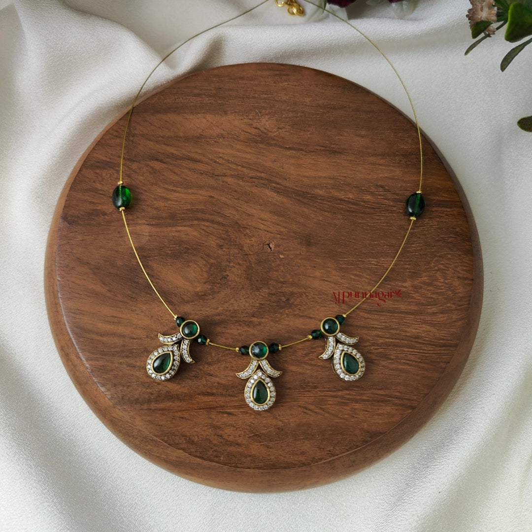 Victorian Invisible Necklace - Dark Green