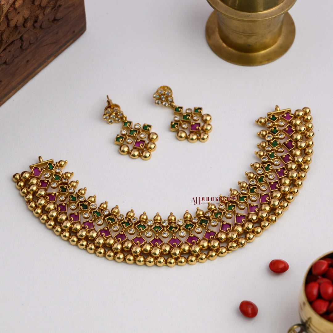 Royal Look Guttapusalu Necklace