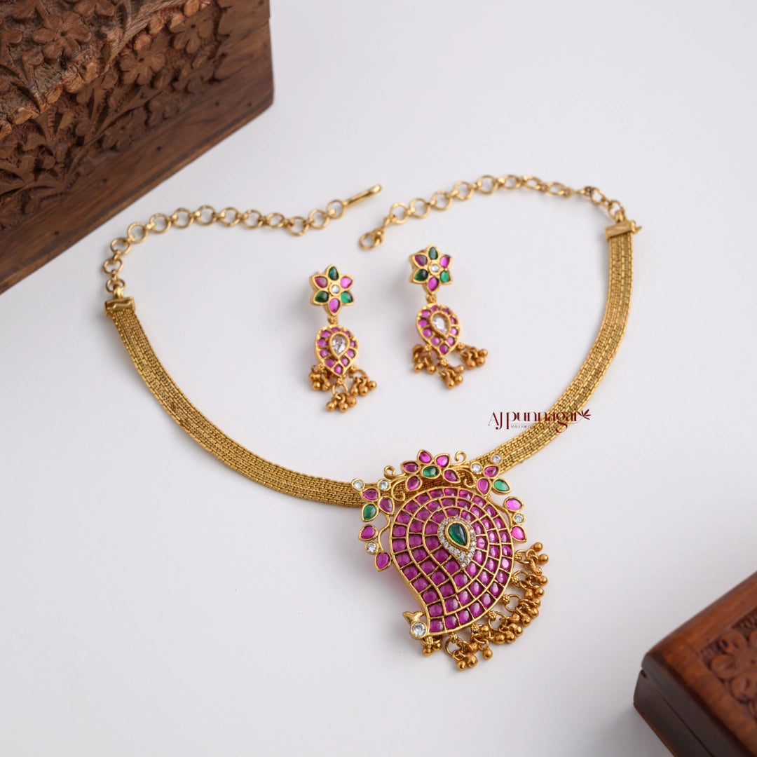 Beautiful Kemp Mango Necklace