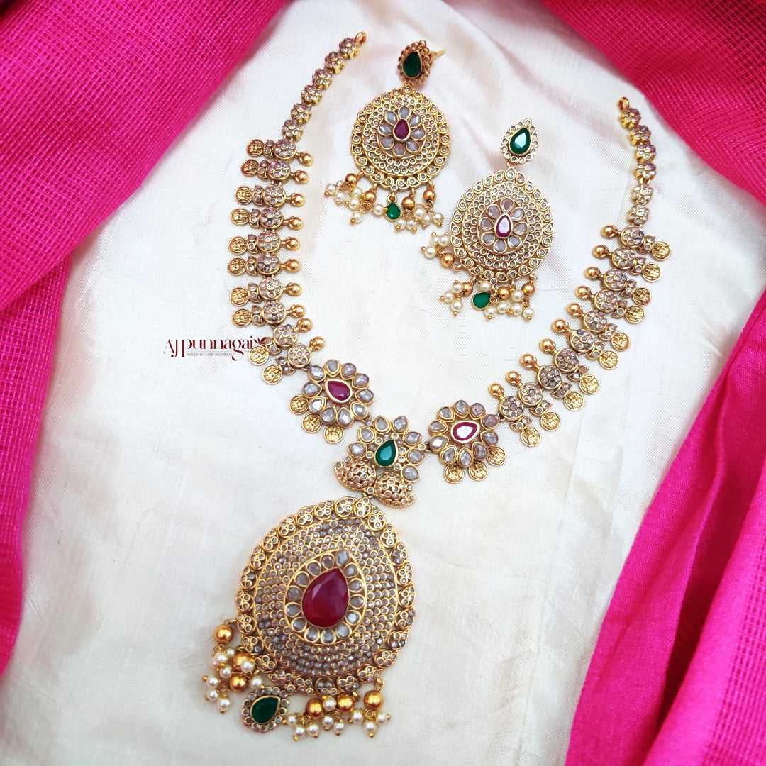 Royal & Elegant Lakshmi motif with uncut stone Necklace