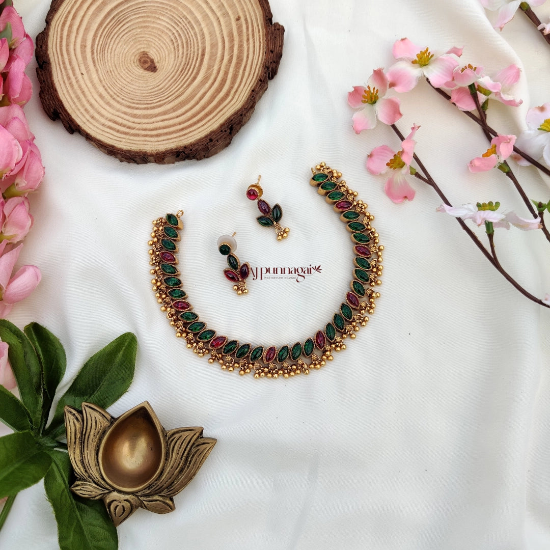 Lovely Reversible kemp stone Necklace - Multi