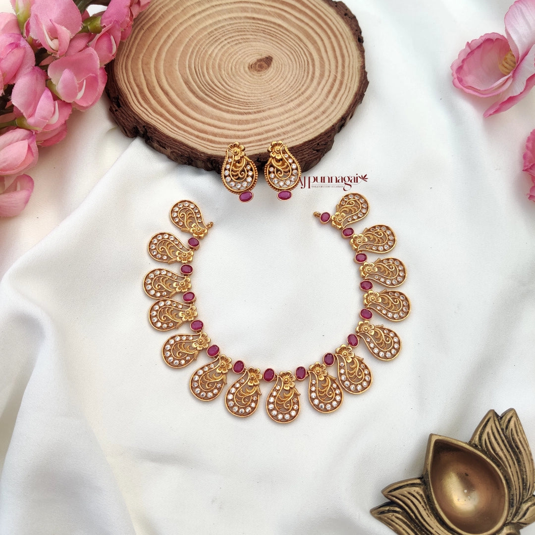 Graceful Floral design Necklace with AD stone