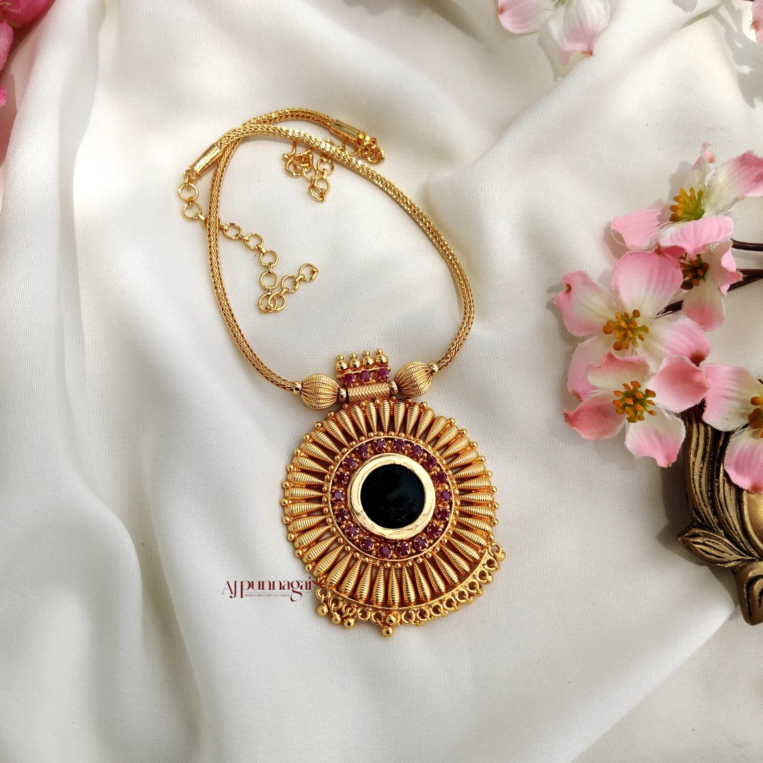 Stunning beauty Palakka Pendant Necklace