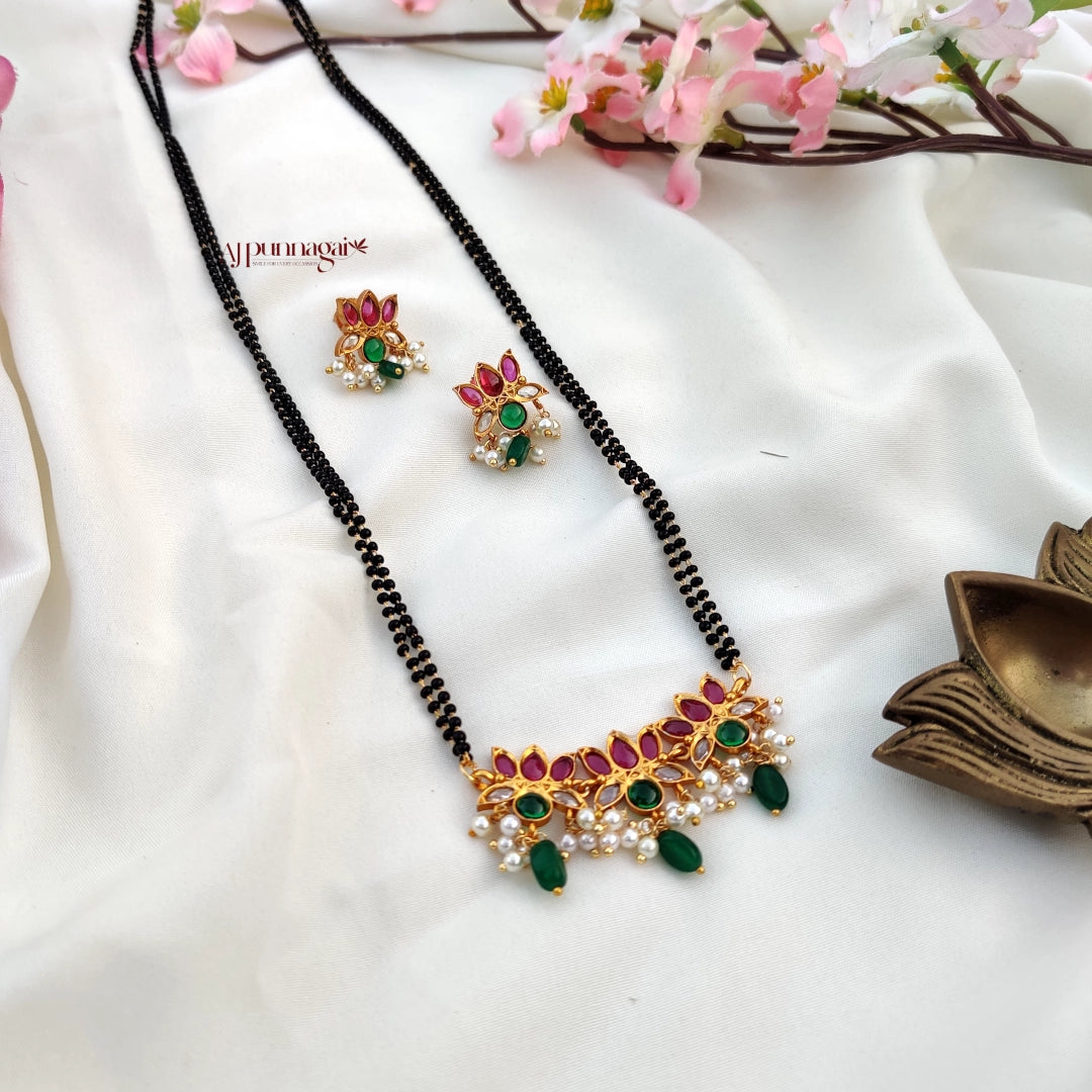 Eye pleasing Lotus design Mangalsutra Chain