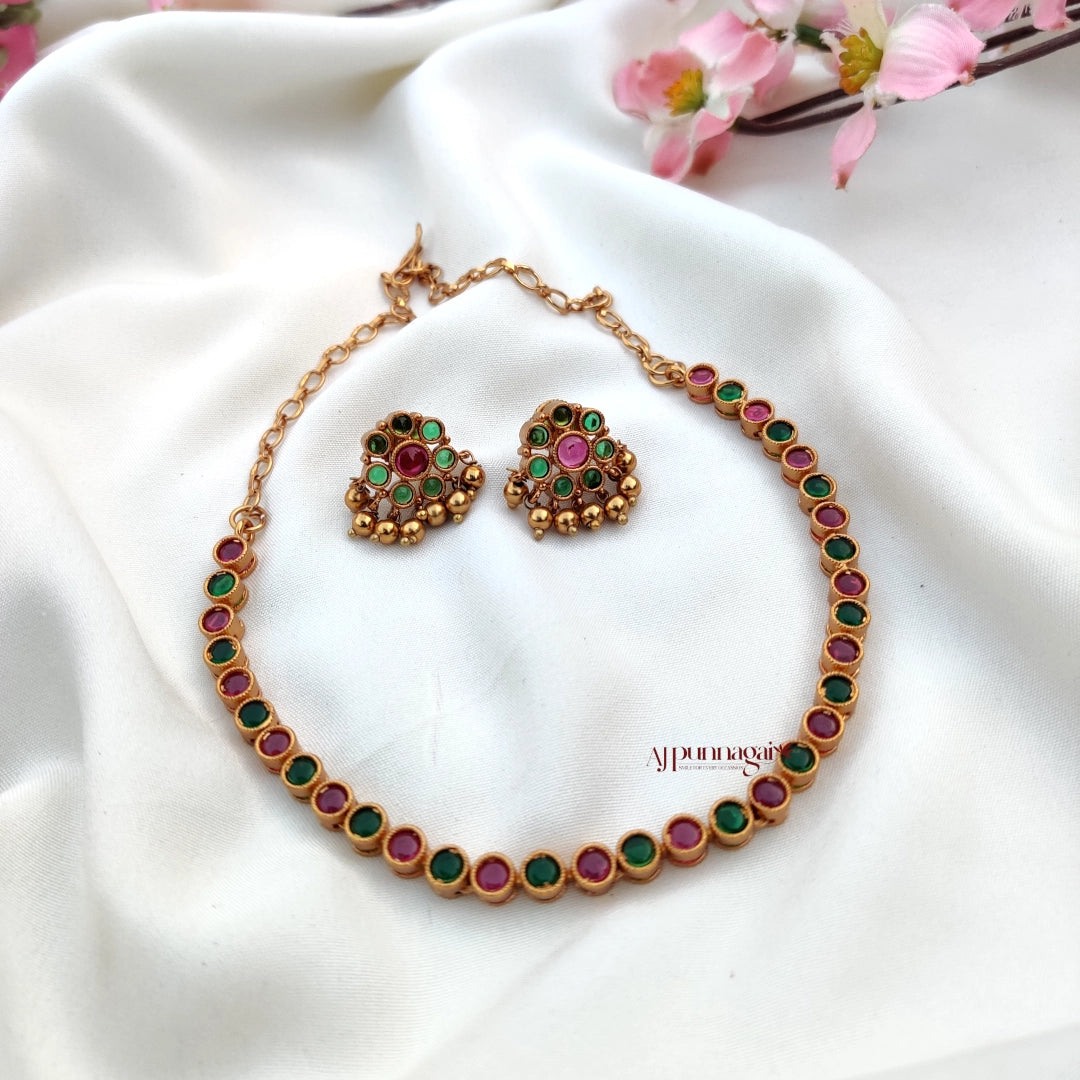 Dazzling Kemp stone Short Necklace - Multi