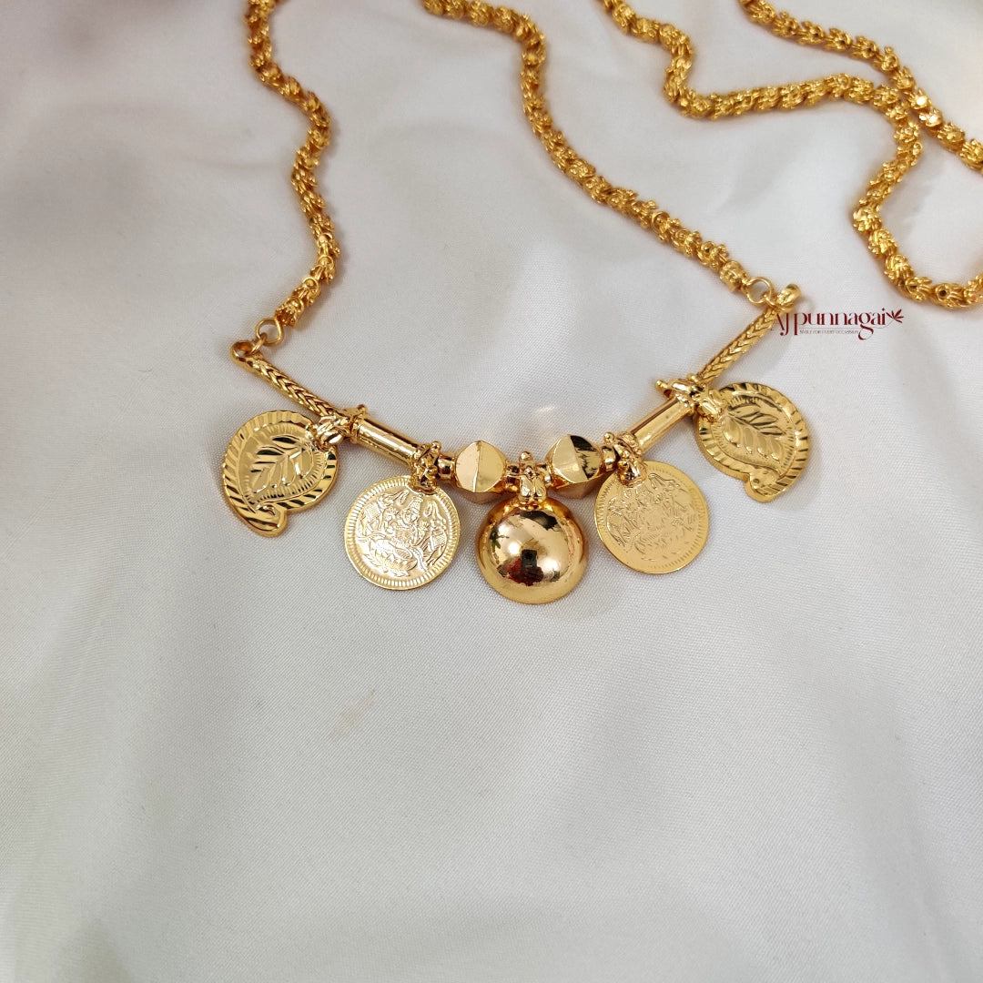 Traditional South Indian Bottu Lakshmi coin Mango Leaf Thirumangalyam with Kerala Jasmine Chain