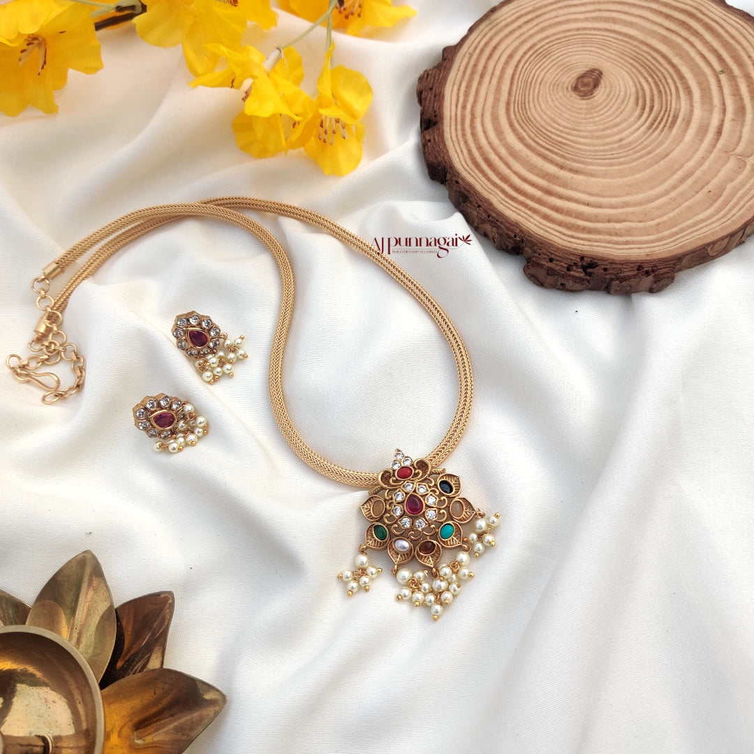Trendy and Elegant Navaratna Pendant Chain