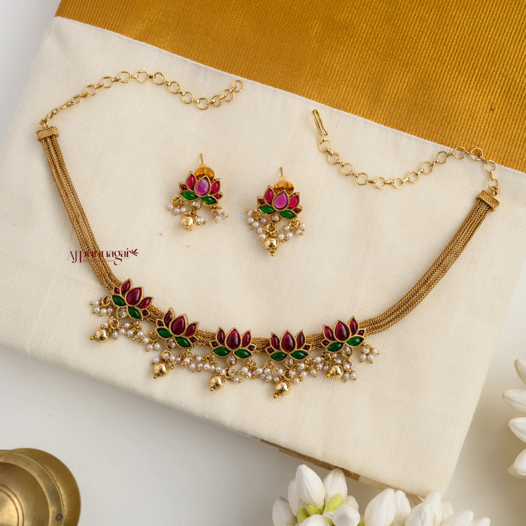 Lotus Kemp Necklace