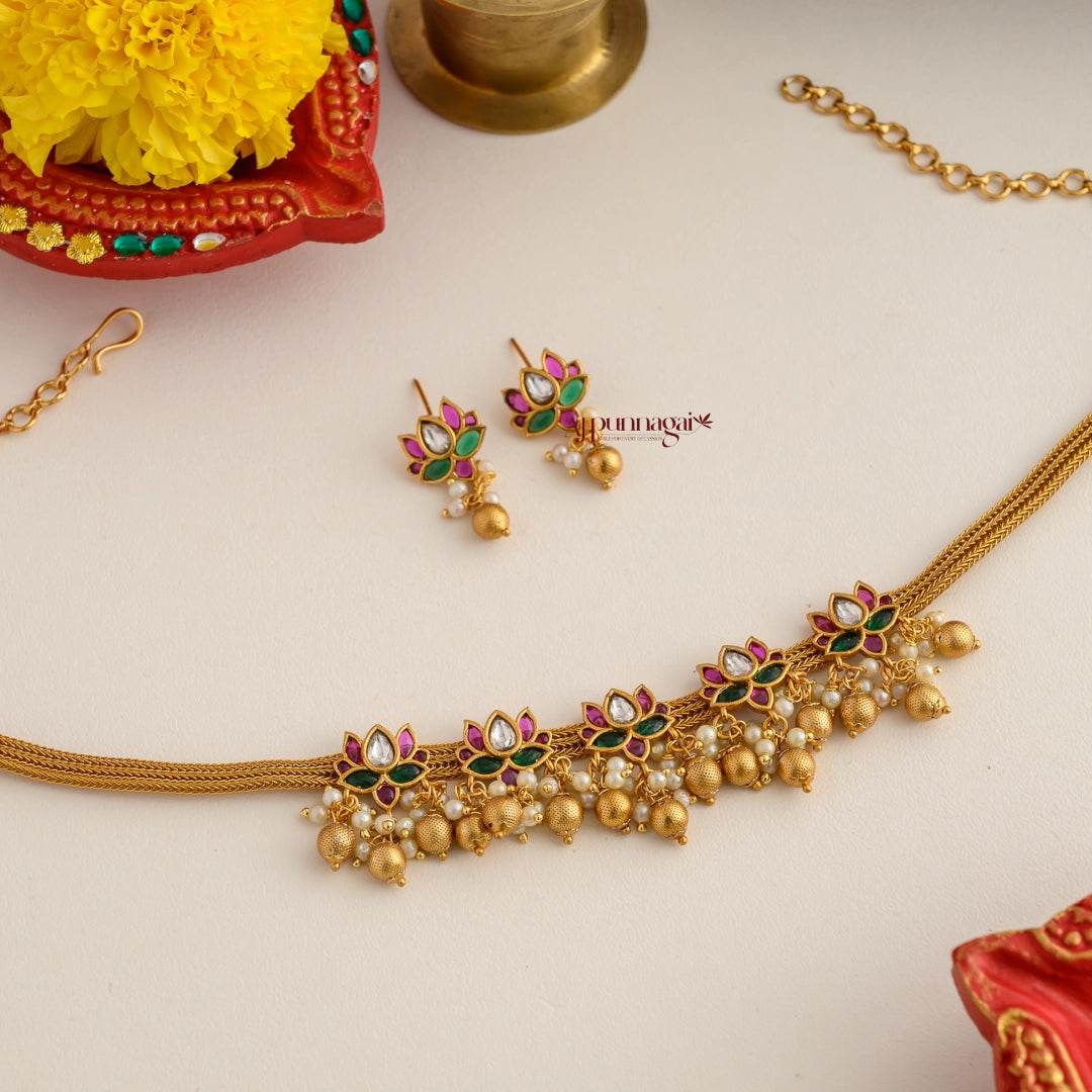 Lotus Kemp Stone Necklace