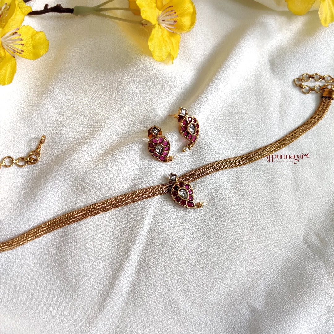 Pretty Mango Design Necklace - Ruby