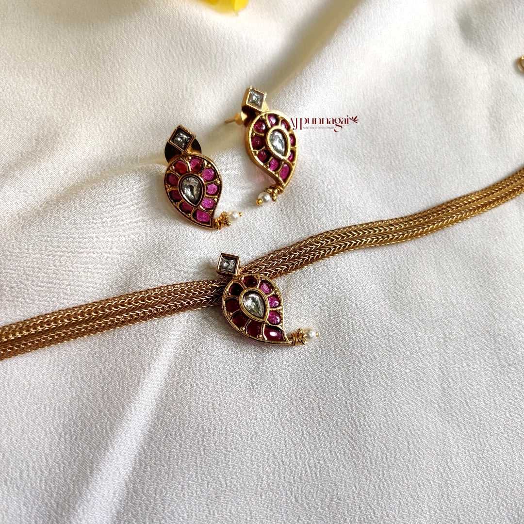 Pretty Mango Design Necklace - Ruby