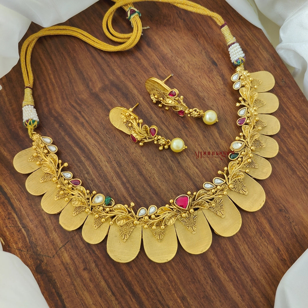 Floral Design Necklace - Multi