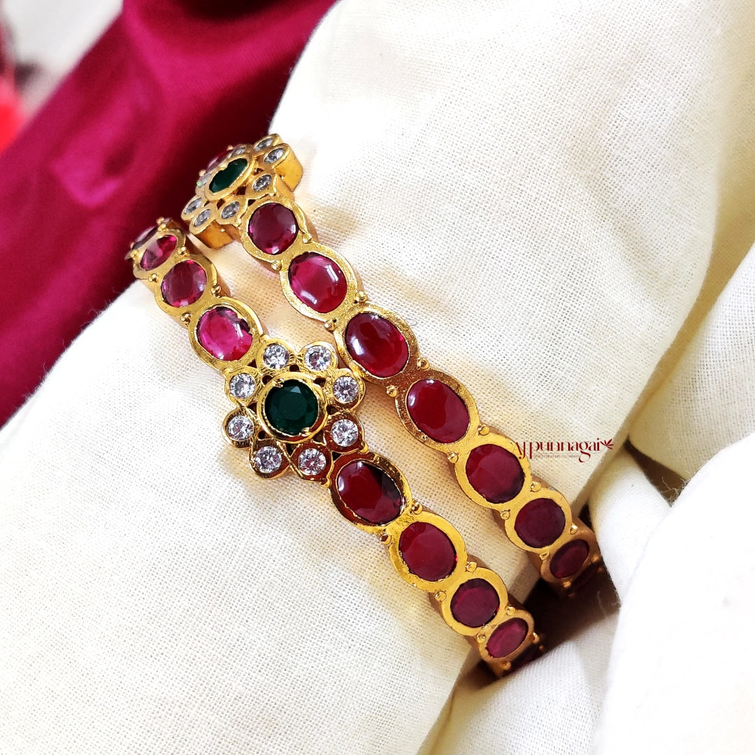 Floral Kemp Bangle