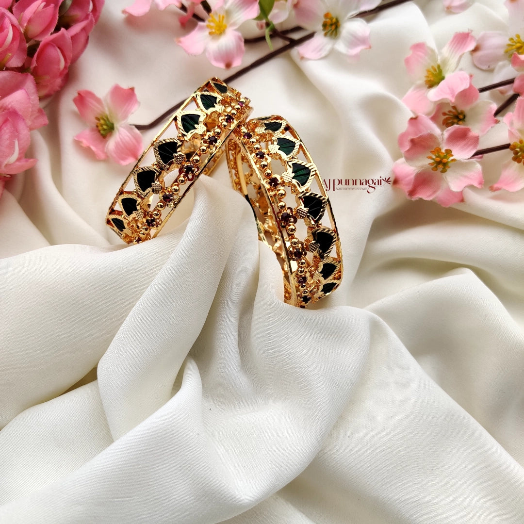 Grand Kerala Palakka design Bangle