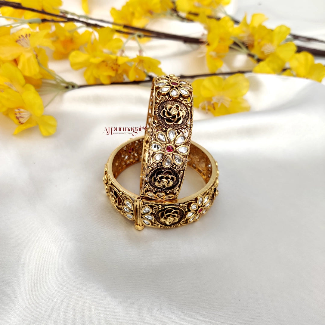 Heavily carved and crafted Floral Design Openable Bangle