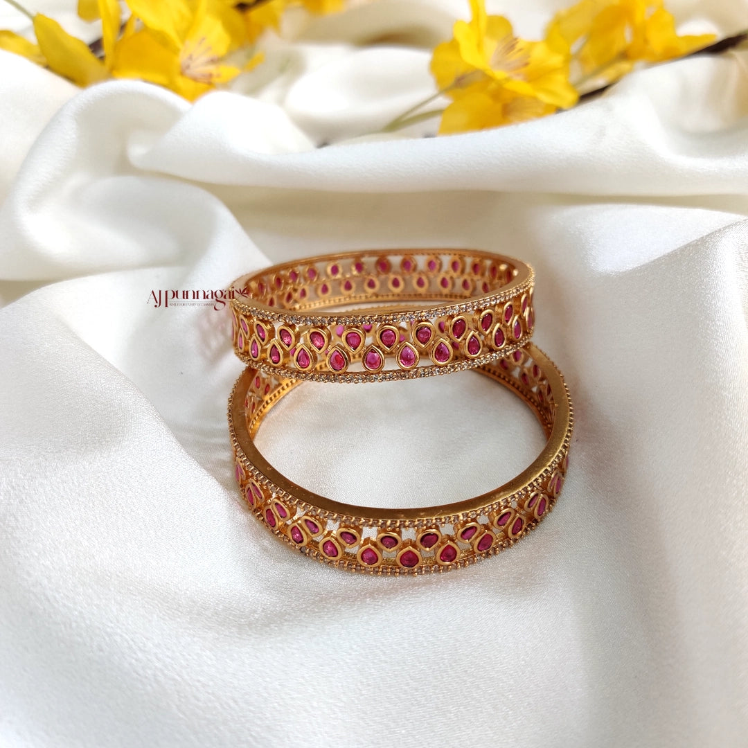 Beautiful Ruby Kemp Tear Drop shaped stone Bangle