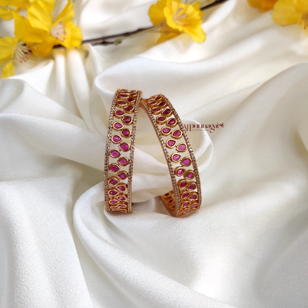 Beautiful Ruby Kemp Tear Drop shaped stone Bangle