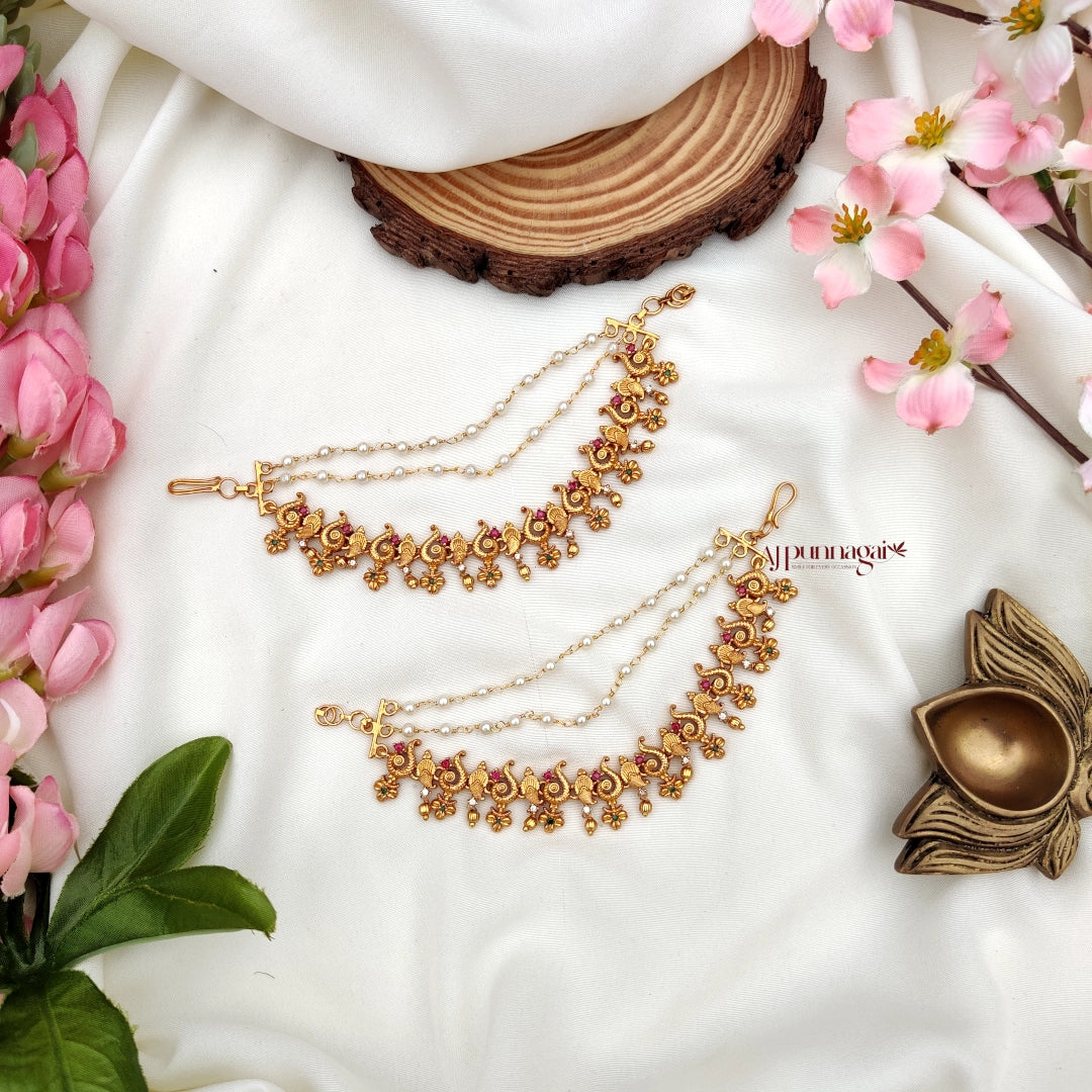 Traditional 3layer shell design Mattal with Pearl hangings