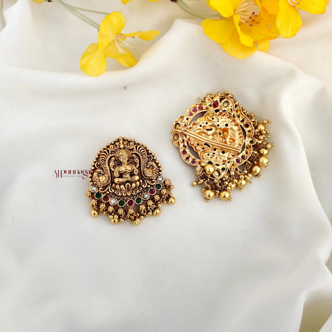 Striking Lakshmi Design Kemp stone Gold look alike Jadabillai