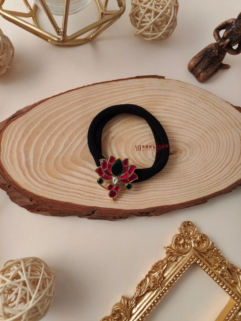 Lotus Kundan Jadau Rubber Band