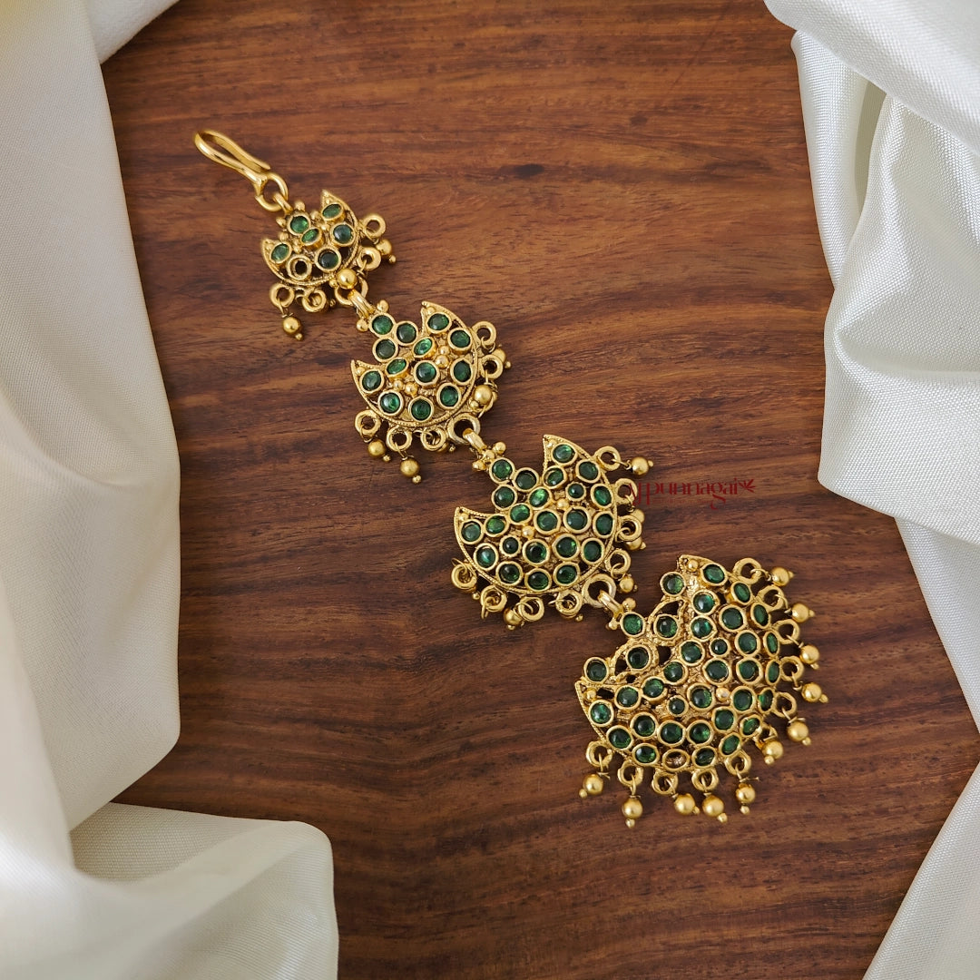 Half Moon Shapped Kemp Chutti - Green