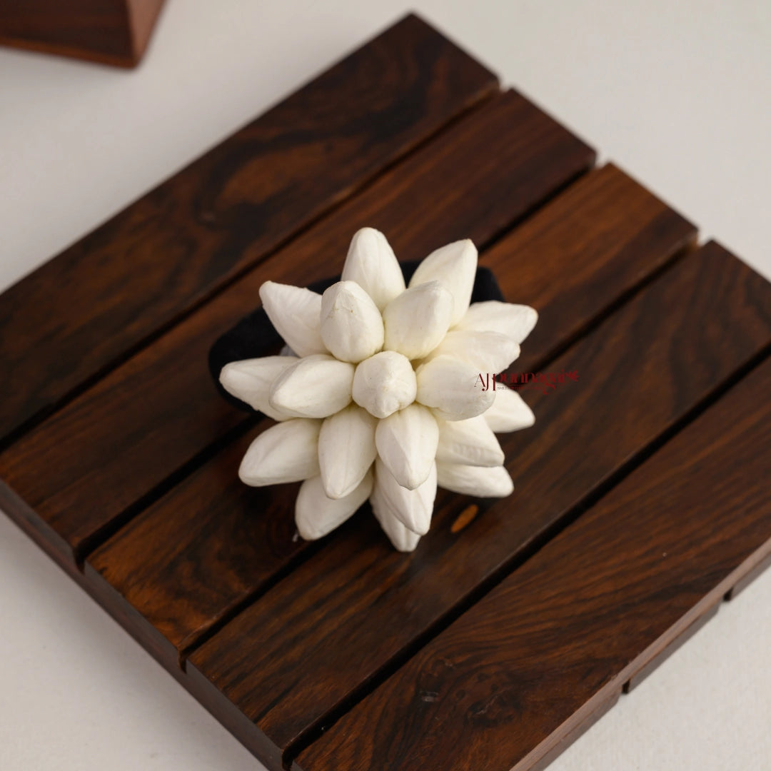 Artifical Jasmine Bud - Rubber Band