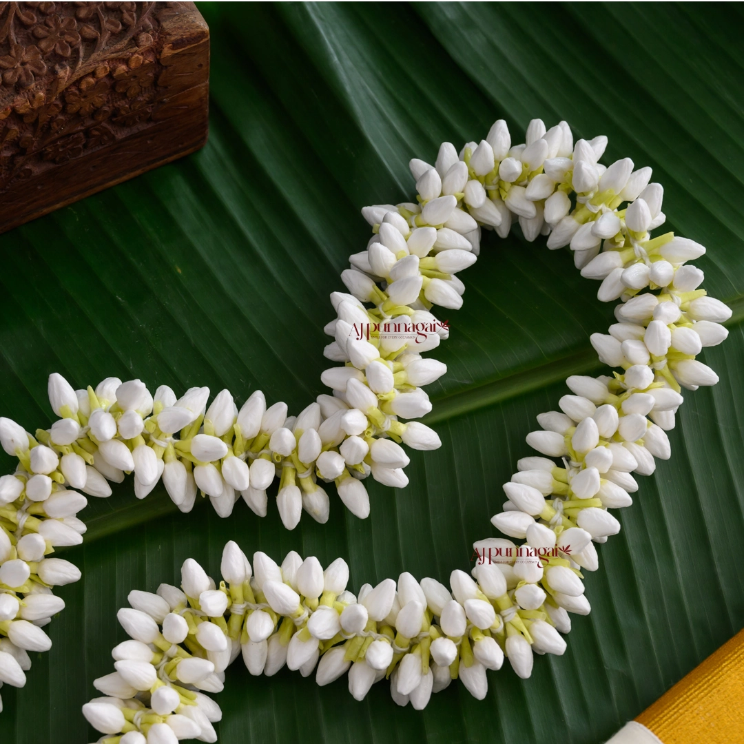 Realistic Jasmine Look Hand Strung String - Small Buds