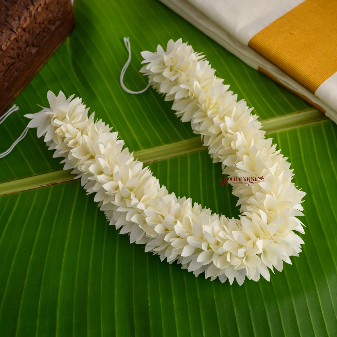 Reusable Fabric 16 Inches Pichi Poo Flower String - Full White