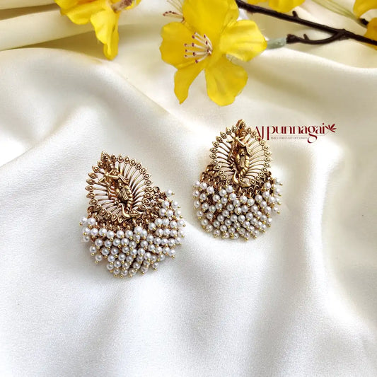 Graceful style Krishna Motif Pearl Earring