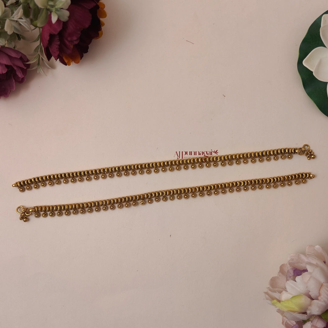 Dazzling Antique Finish Anklet